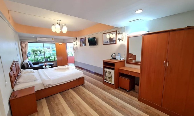 Khok Kloi Hotel | 50 m² Hotel ∙ 3 guests