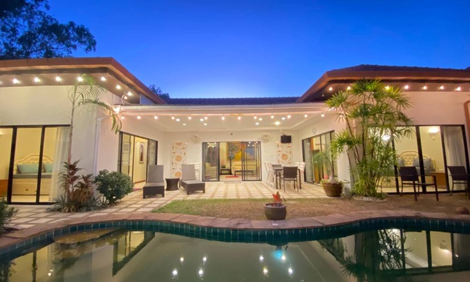 Pratumnak Hill Villa | 500 m² Villa ∙ 5 bedrooms ∙ 16 guests