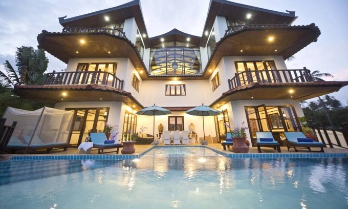 Choeng Mon Villa | 520 m² Villa ∙ 4 bedrooms ∙ 12 guests