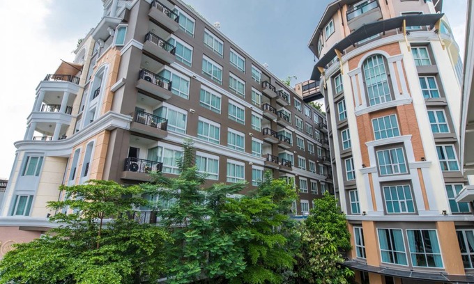 Bang Phlat House | 72 m² Motel ∙ 127 guests