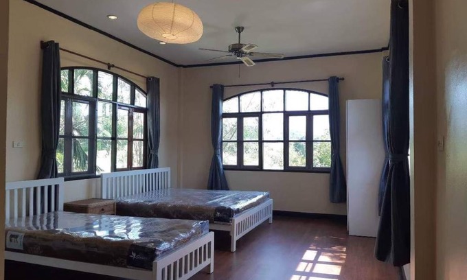 Pak Chong House | 800 m² House ∙ 3 bedrooms ∙ 8 guests