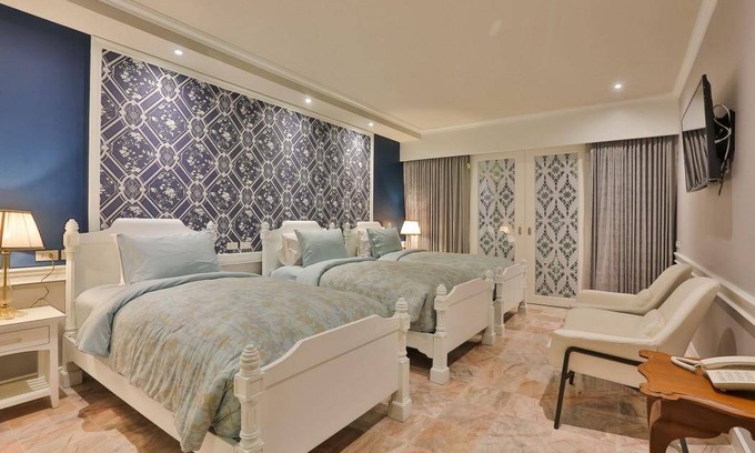 Wat Ket Hotel | 84 m² Hotel ∙ 5 guests