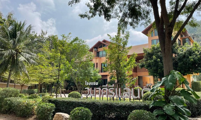Photharam Villa | 850 m² Villa ∙ 15 bedrooms ∙ 30 guests