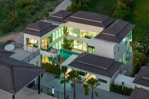 Na Kluea Villa | 900 m² Villa ∙ 5 bedrooms ∙ 13 guests