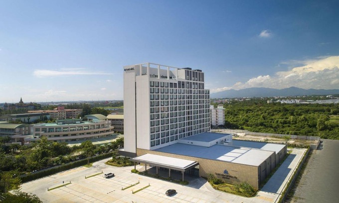 Chonburi Hotel | 96 m² Hotel ∙ 127 guests