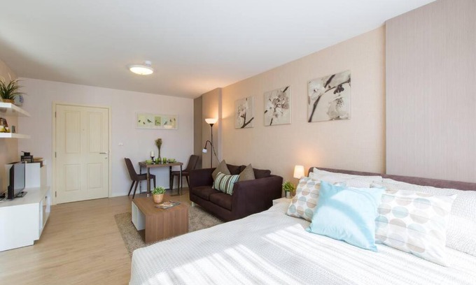 Khao Takiab Apartment | A cozy studio,condo near beach