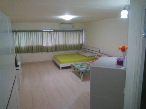 Ban Mai Apartment | Airport Transfer Bangkok apartment