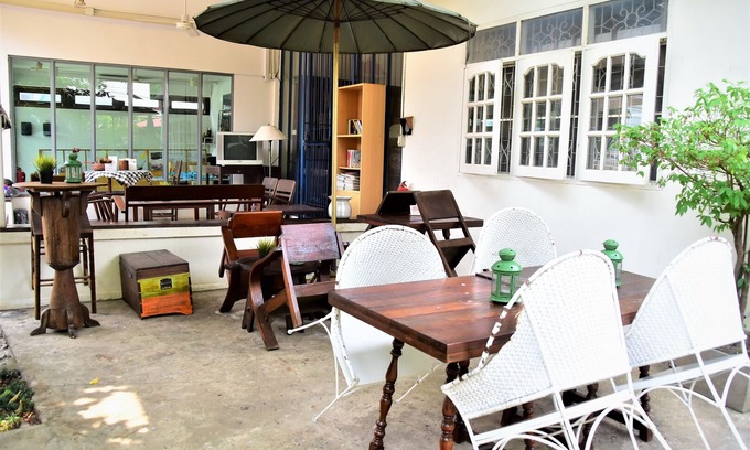 Udon Thani Hotel | Baan Rare Guesthouse