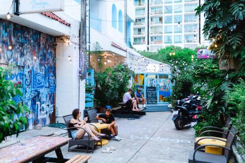 Asoke Hostel | Bodega Bangkok Soi 23