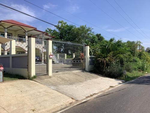 K. Kwao Si Narin House | CC Homestay