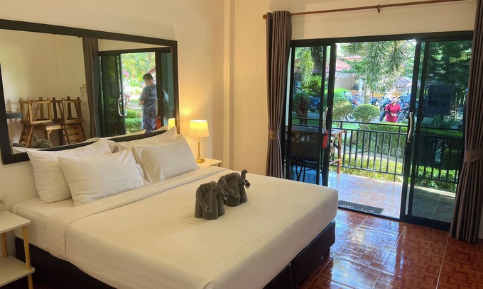 Ko Lanta House | Cozy bungalow in serene Koh Lanta with WiFi, AC