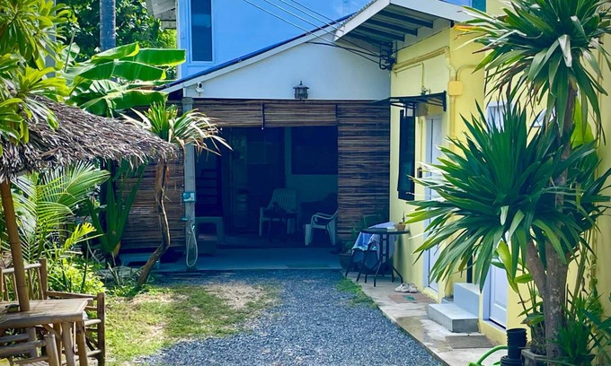 Ko Lanta Hostel | Hostel ∙ 8 guests