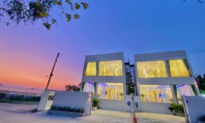 Huai Yai House | House ∙ 4 bedrooms ∙ 12 guests