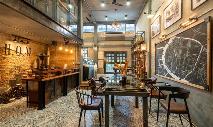 San Chao Pho Suea Hostel | House of Machine Boutique Hotel