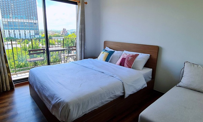 Khao Takiab Condo | Hua Hin Top Floor Condo Next to Cicada Market & Beach Lahabana Condo