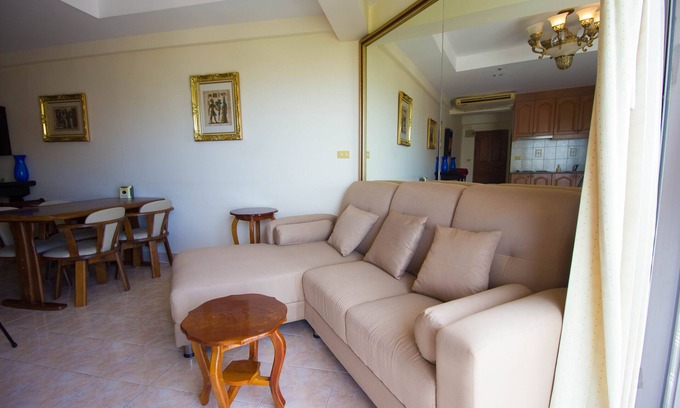 South Pattaya Apartment | Jomtien Beach Condominium (Rimhat)