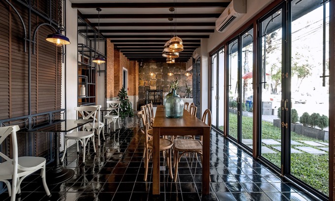Old City Hostel | KhunLuang Hostel - Adults Only