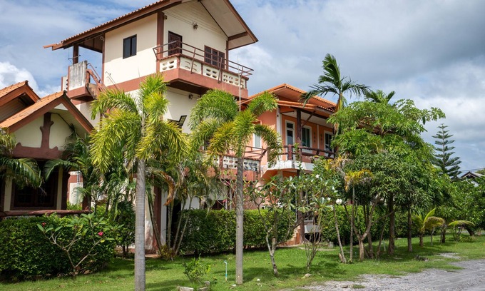 Ko Lanta Apartment | Lanta School Beach Resort
