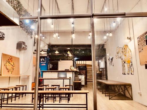 Chana Songkhram Hostel | Liberta Hostel