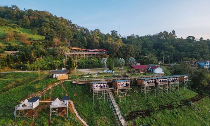 Tap Tao Cabin | Long Hak Khao Camping Phu Chi Fa