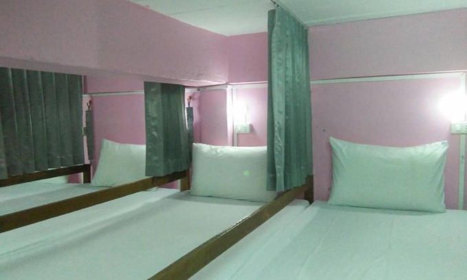 Haad Rin Hostel | Lucky Homestay