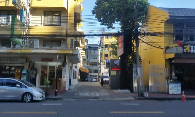 Chana Songkhram Hostel | Muay Thai Hostel Khaosan