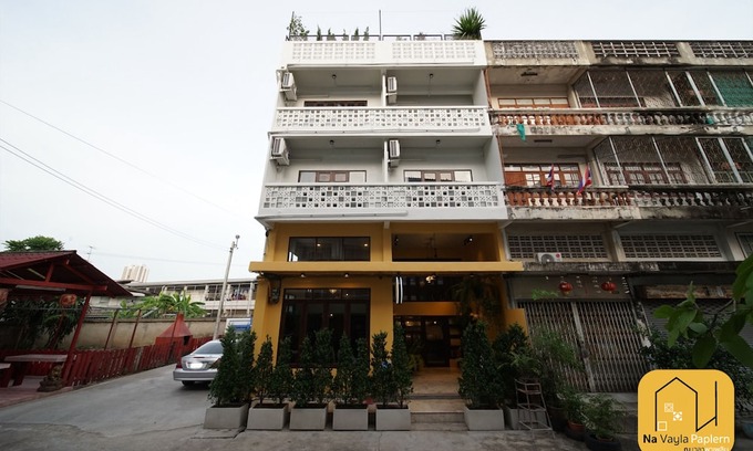 Bangkok Noi Hotel | Na Vayla PaPlern