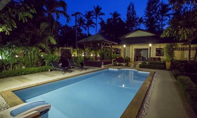 Hua Thanon Villa | Natien Beach Villa