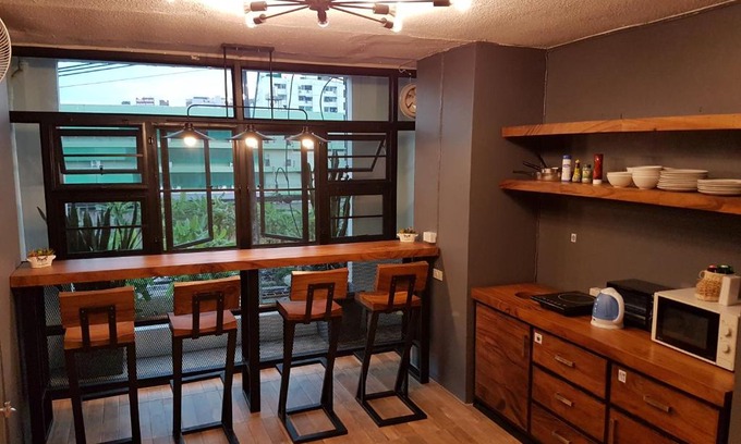 Huay Kaew Hostel | Nimman Expat Home