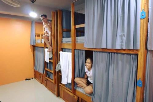 Downtown Krabi Hostel | NOMAD HOSTEL KRABI AND TRAVEl