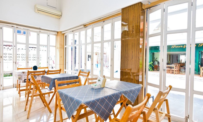 Cha-am Hotel | OYO 394 Nana Beach Cha Am