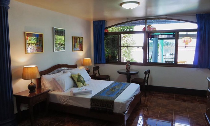 Phon Phisai Resort | Private room ∙ 2 guests