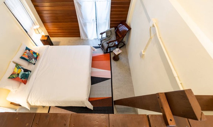 Thon Buri Resort | Private room ∙ 3 guests