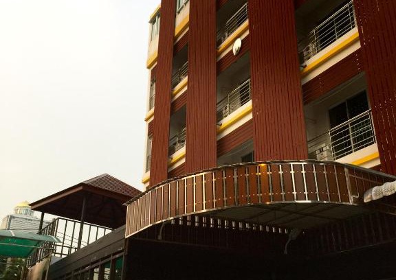 Yan Nawa Apartment | Room58