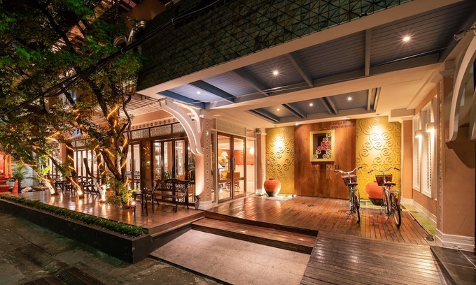 Nana Hotel | Salil Hotel Sukhumvit Soi 8