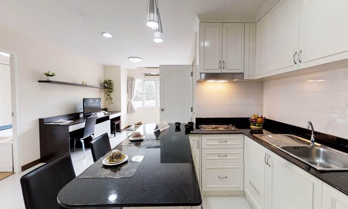 Ekkamai Apartment | Serviced Residence (UN10478)
