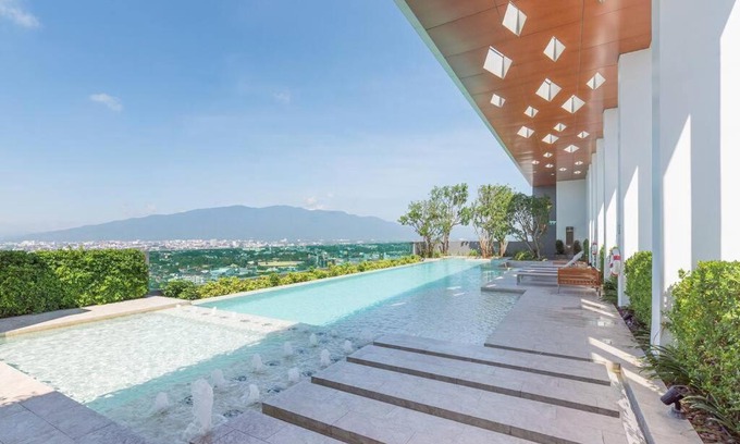 Chiang Mai Apartment | Sky Pool Next to Central mall Free pickup