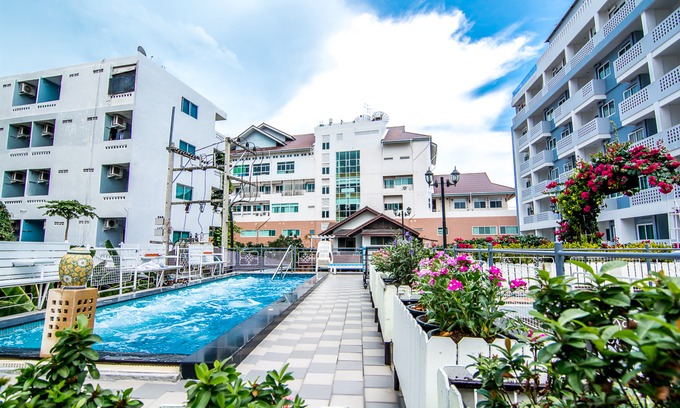 Central Pattaya Hotel | Sutus Court 2