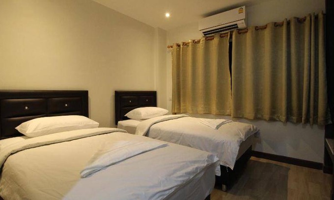 Phra Borom Maha Ratchawang Hostel | 19 m² Hostel ∙ 2 guests