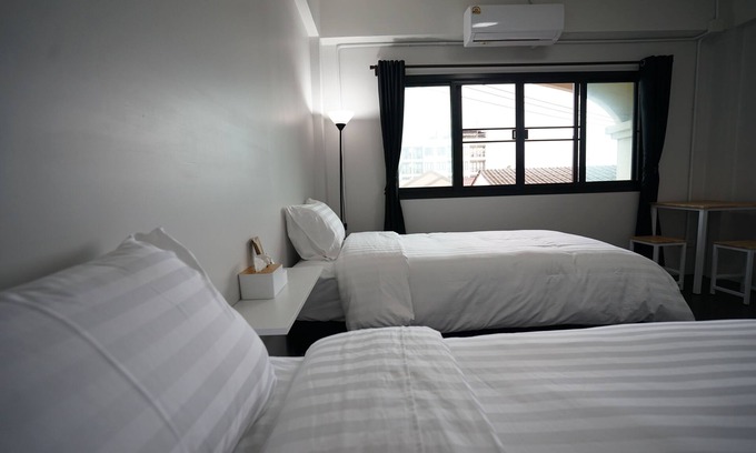 Chang Phueak Hostel | The Afterlife Poshtel & Art Space