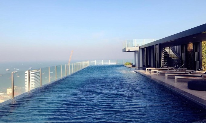 Pattaya Bay Apartment | THE BASE Seaview Holiday Inn