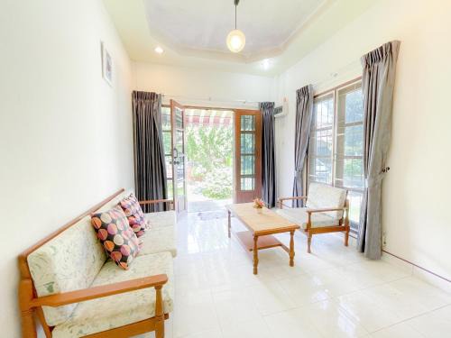 Cherngtalay House | The Endless Bangtao Residence TV 1
