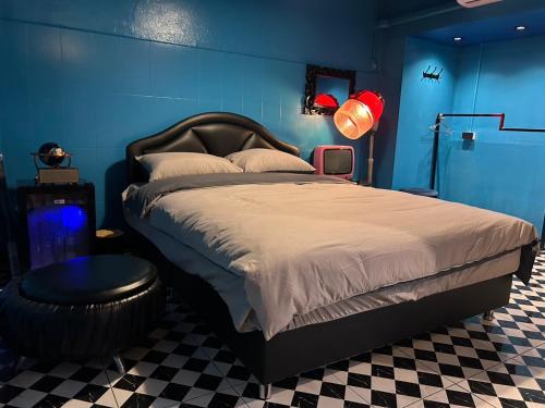 Nana House | The oasis on 8 City blue 2