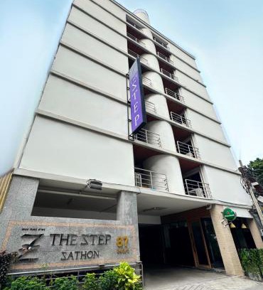 Yan Nawa Hotel | The Step Sathon