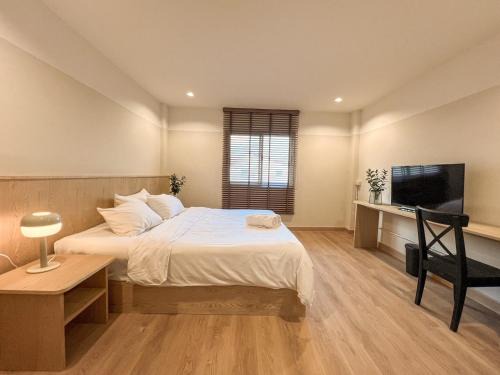 Bang Kruai Hostel | Vanilla house