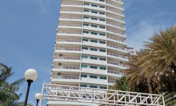 Pattaya Bay Hotel | View Talay 6 by Pat 42