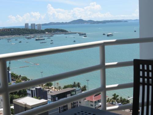 Pattaya Bay Apartment | View Talay 6 Suite Apartments