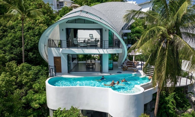Moo 5 Villa | VILLA THE SPOT luxury villa facing the sea and jungle