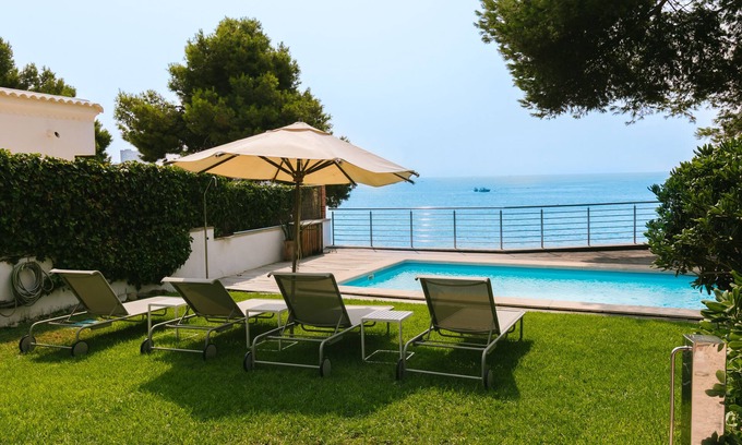 Alicante Villa | Wonderful Villa, private pool, seafront, garden, excellent views to the bay