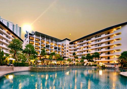 North Pattaya Hotel | Wongamat Privacy Residence, Pattaya